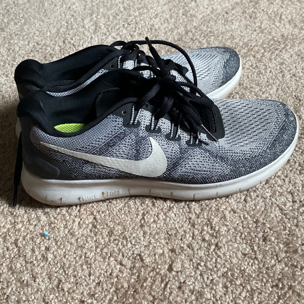 Nike used tennis shoes